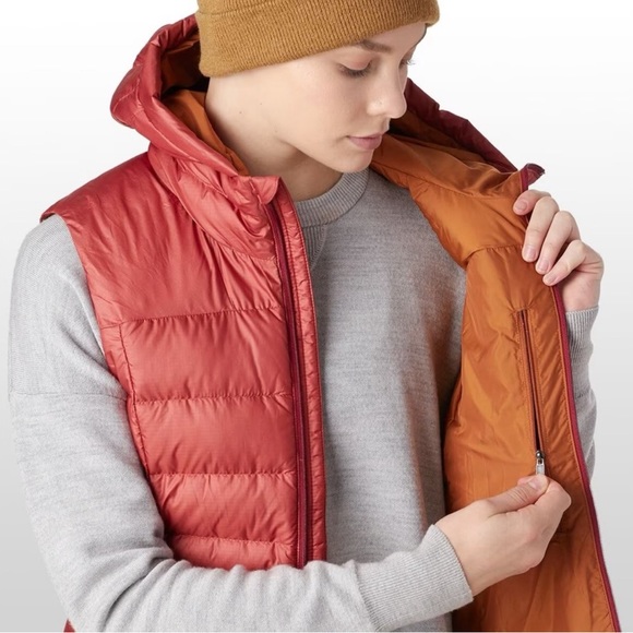 ISO SEEKING Patagonia Hi-Loft Down Hooded Vest Spanish Red Size Womens large - Picture 4 of 4